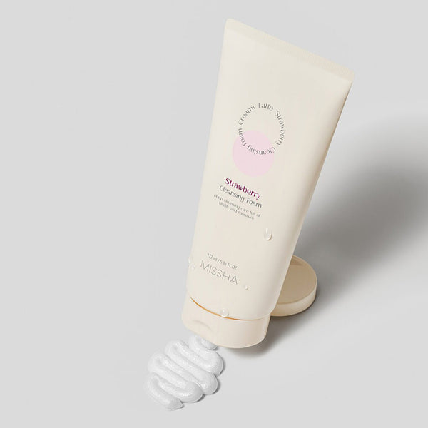 MISSHA Creamy Latte Cleansing Foam Strawberry - beautybuddy.nl