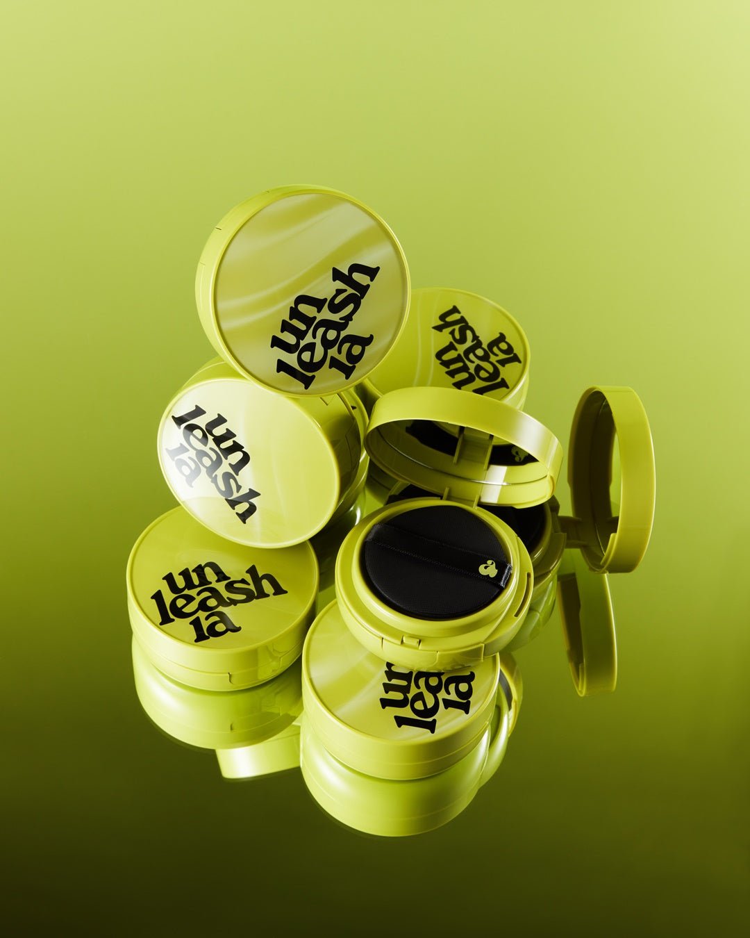 UNLEASHIA Healthy Green Cushion - beautybuddy.nl