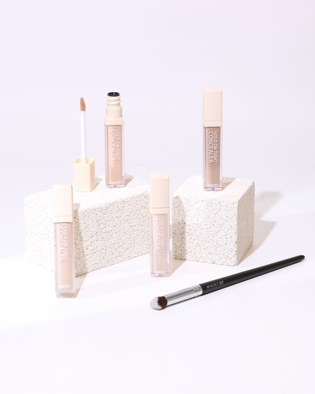UNLEASHIA - MINEST Hold On Tight Concealer - beautybuddy.nl